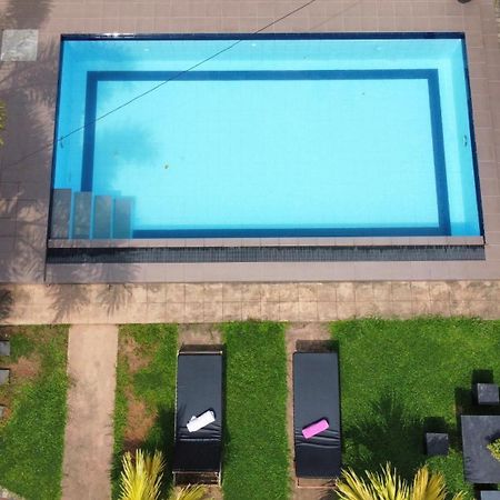 Grand Royal Villa Negombo Exterior foto