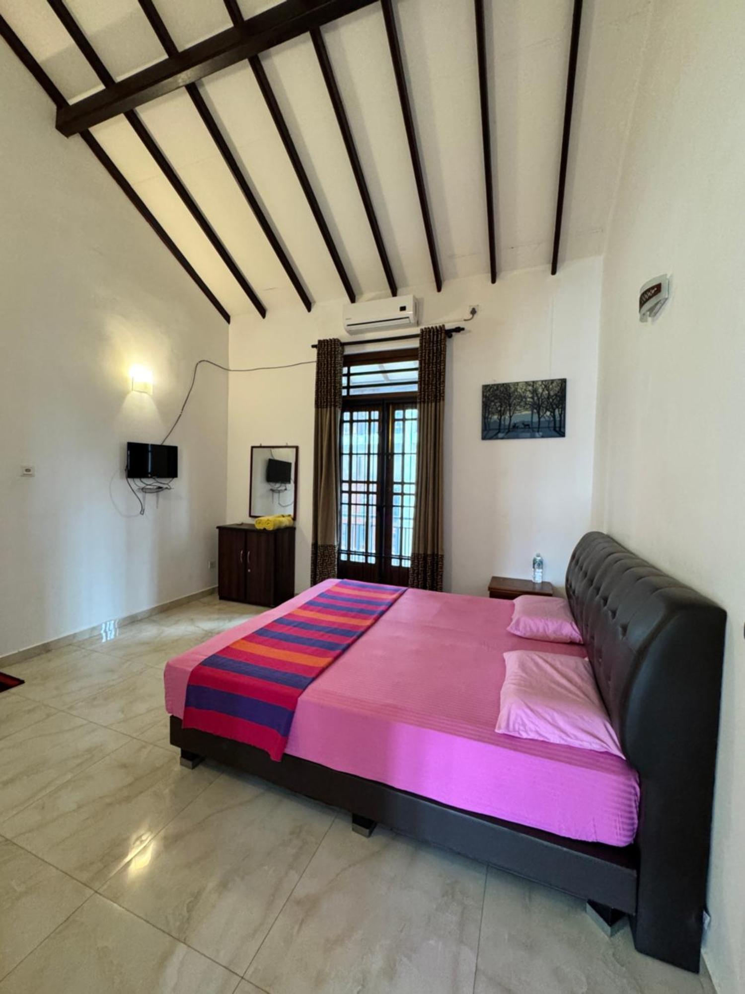 Grand Royal Villa Negombo Exterior foto